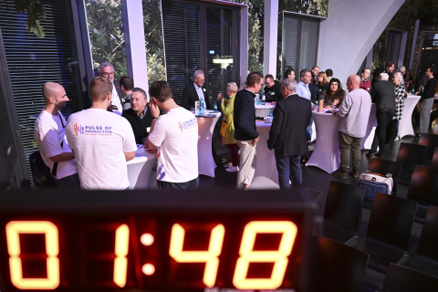 Bundesweiter Gründungswettbewerb start2grow 2025/26 gestartet